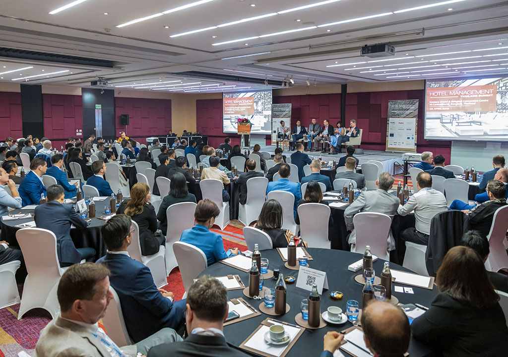 APHIC Conference and Summit Hotel Management Bangkok event photographer Centara Grand hotel.jpg