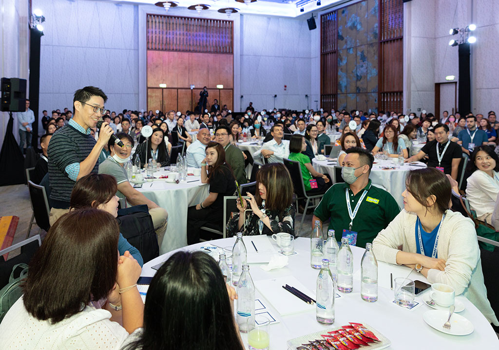 Bangkok Event Photographer Convention and Summit Photography Mars Wrigley.jpg