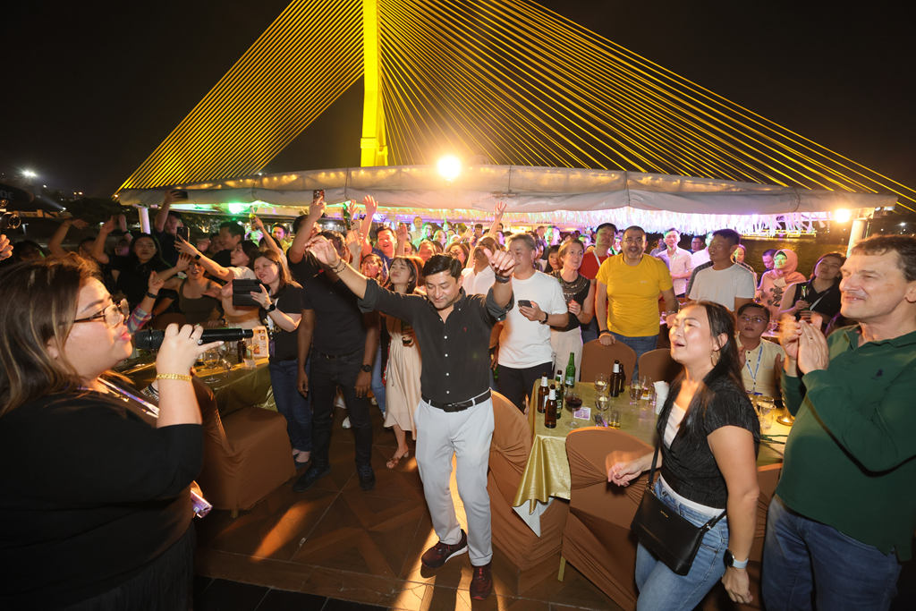 Bangkok Boat Cruise Images 5 Rings Photography 015