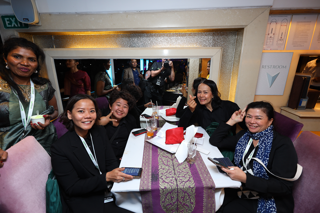 Bangkok Boat Cruise Images 5 Rings Photography 025